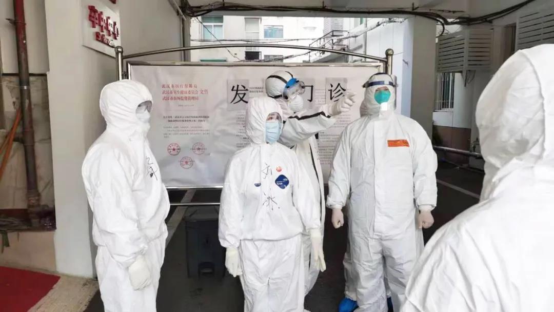 戰(zhàn)斗依然繼續(xù)，不容絲毫懈怠——記西安國際醫(yī)學中心醫(yī)院感控部主任劉冰