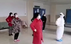 翩翩起舞！護(hù)士韓靜鼓勵(lì)患者抗擊疫情