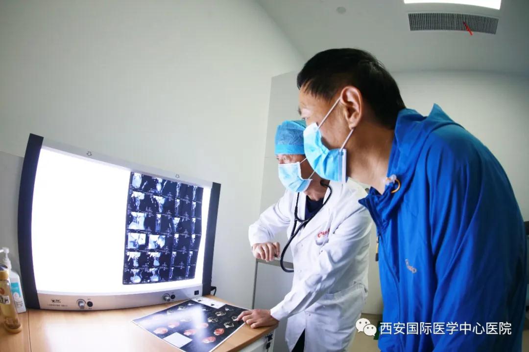 原點(diǎn)新聞—我不是醫(yī)神，我只是個(gè)有愛(ài)心的醫(yī)生！