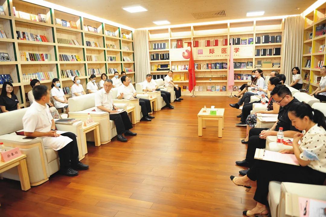 西安國際醫(yī)學中心醫(yī)院產科順利通過驗收