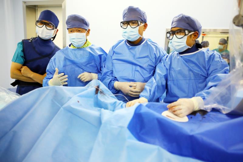 三秦網(wǎng)—別緊張啊，有我們在你放心吧！