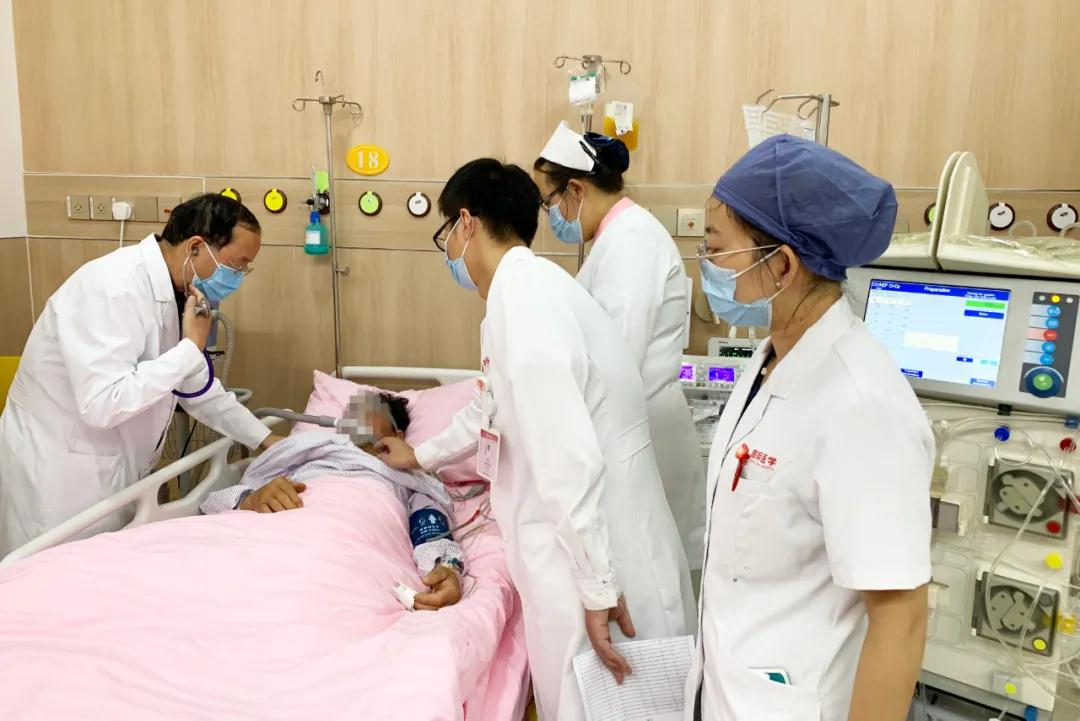 72小時(shí)緊急救治！64歲危重出血熱患者闖過(guò)生死關(guān)