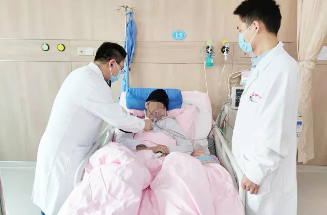 這個(gè)冬天，在這里有一群人溫暖著我