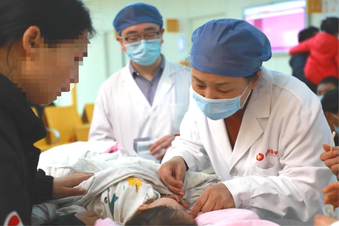 小兒高熱暈厥，這個穴位一針見效！