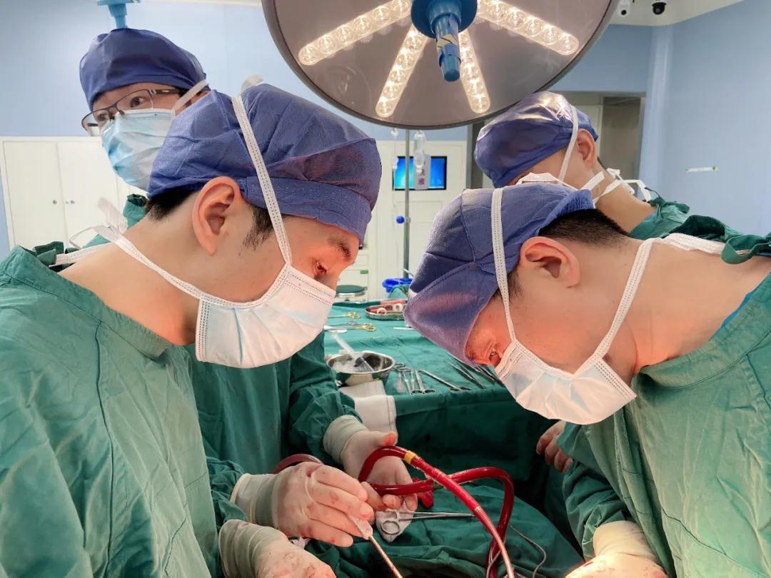 華商云健康—主動脈夾層患者增多，且多為年輕人！西安國際醫(yī)學(xué)中心醫(yī)院心臟外科春節(jié)假期變成了“勞動節(jié)”！