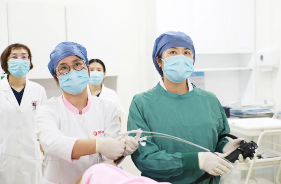 闌尾炎一定要做手術(shù)嗎？創(chuàng)傷小、無疤痕……來看看這個安全有效的內(nèi)鏡治療方法