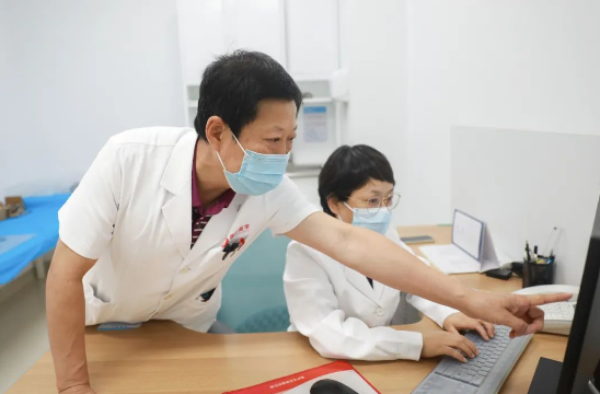 與時間賽跑：社區(qū)心電圖直達(dá)醫(yī)院