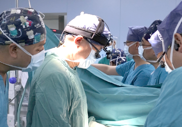 出生1天，草莓大心臟血管錯位，醫(yī)生精雕細琢重獲“心”生