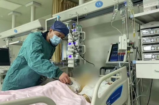 西北地區(qū)首例！西安國際醫(yī)學中心醫(yī)院為一名16歲小伙完成“人工心臟”微創(chuàng)植入術(shù)