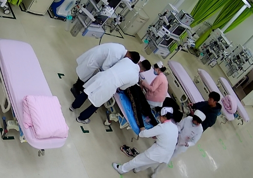 頭、胸、脾、骨……多處損傷 多學(xué)科聯(lián)合完成“生命接力”