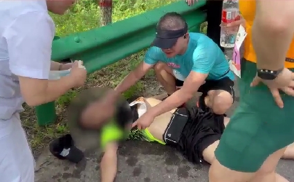 太牛掰了，醫(yī)者仁心！