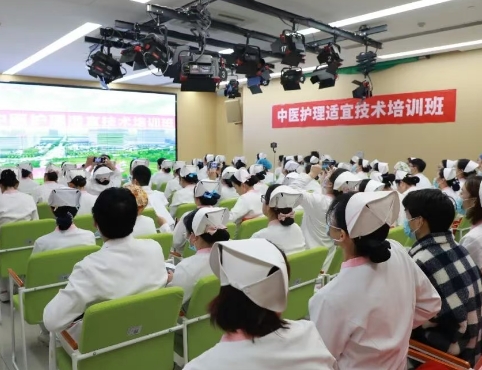 卷技能！護理骨干集體“充電” 解鎖四大中醫(yī)硬核技術(shù)