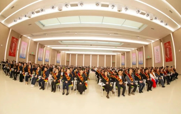 致敬每一位奮斗者！我院舉行2025年度總結(jié)表彰大會(huì)