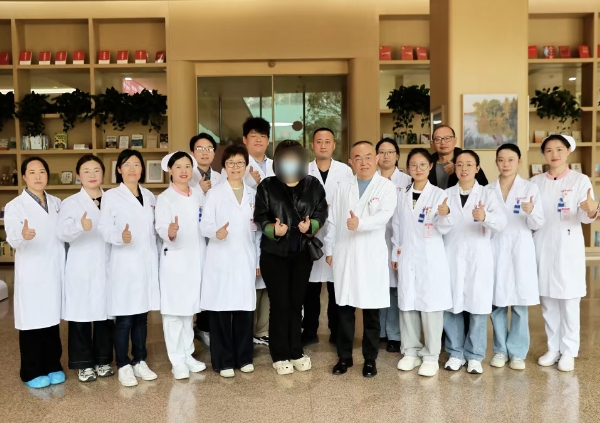 西北首例！這束“質(zhì)子之光”，為她點(diǎn)亮希望